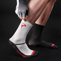 Letné cyklistické ponožky pánske Pinarello Logo Think Asymmetric