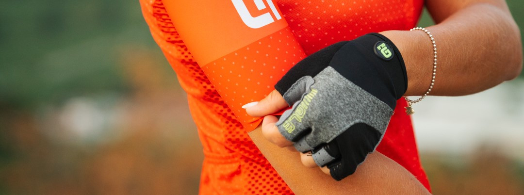 Prečo nosiť cyklistické rukavice a ako si vybrať tie správne?