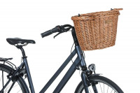 kosik-na-bicykel-predny-basil-bremen-wicker_2_v.jpg