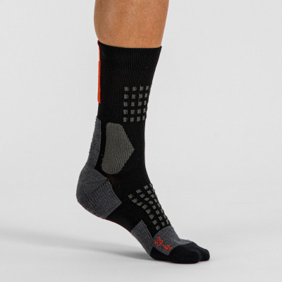 Sportful APEX PONOŽKY čierne/červené