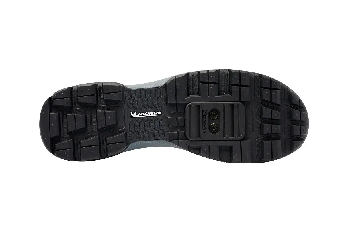 Podrážka Michelin DMT TK10 s dvojotvorovou montážou MTB kufrov