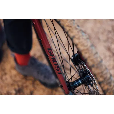 GHOST Asket Advanced AL Red/Black