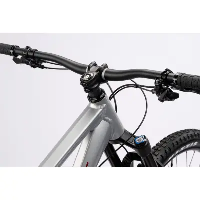 GHOST Riot A Grey isty/Black