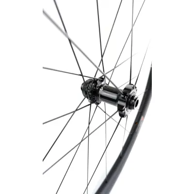 Zapletené kolesá LAPIERRE Road Disc 38 Carbon TL