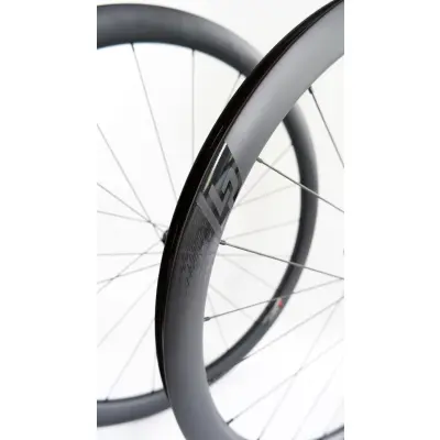 Zapletené kolesá LAPIERRE Road Disc 38 Carbon TL