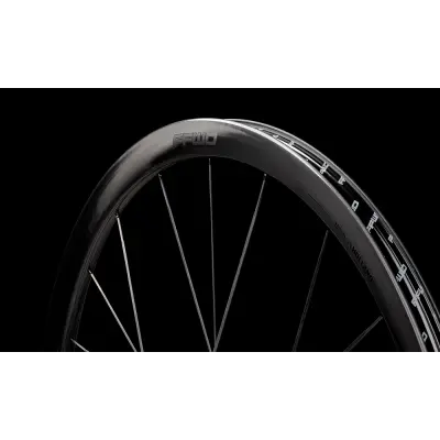 Karbonová kola RAW CS (33 mm), FFWD/CS 2:1, GlossyBlack, plášť