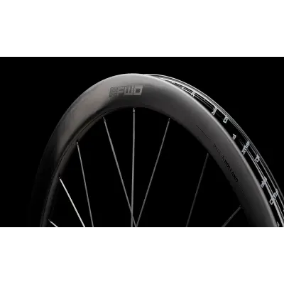 Karbonová kola RAW CS (44 mm), FFWD/CS 2:1, MattBlack, plášť