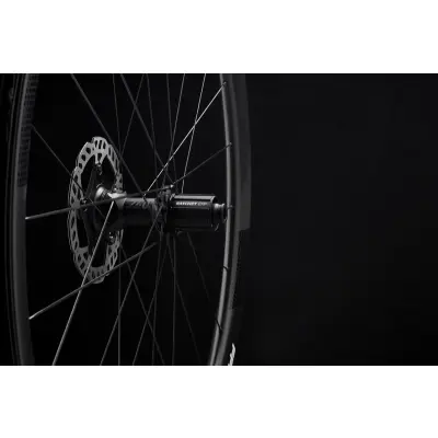 Karbonová kola DRIFT (36 mm), DT240 2:1 EXP, MattBlack, plášť