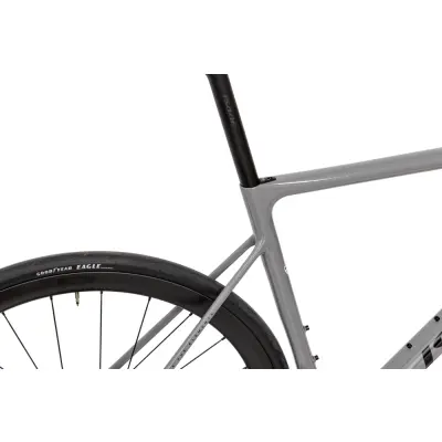 Silniční kolo Isaac Element Granite Grey Ultgera Di2 XL