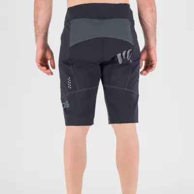 Outdoorové krátke nohavice pánske Karpos Ballistic Evo čierne/tmavosivé