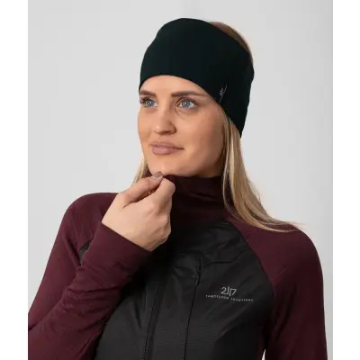 elasticka-celenka-2117-sarek-cierna