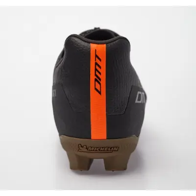 sportova-cyklisticka-tretra-pre-gravel-a-xc-dmt-gk1_4_v.jpg
