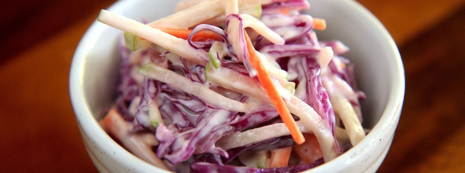 Zdravý coleslaw šalát bez majonézy