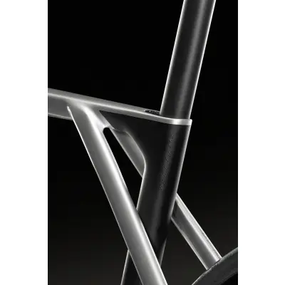 APIERRE Xelius DRS 8.0 AXS Chrome Glossy