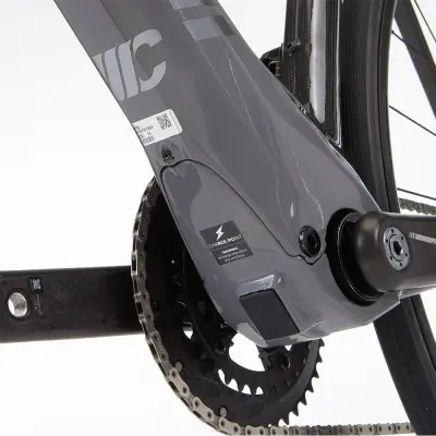 Elektrický cestný bicykel Cipollini Flusso Sram