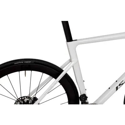 Silniční kolo Isaac Boson Mineral White 105 Di2