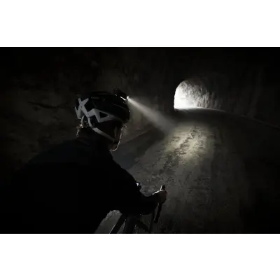 Varia  UT800 - smart cyklo-svetlo predné, Trail Edition