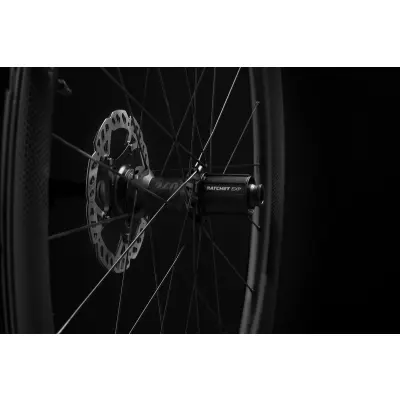 Karbonová kola RYOT55 (55 mm), FFWD 2:1, MattBlack, plášť