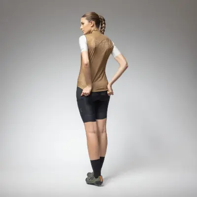 Větruodolná vesta ALÉ dámská SAUVAGE PR-E