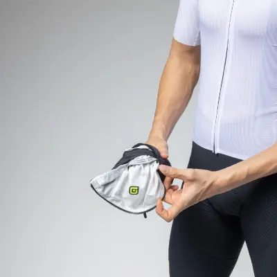 Letna-Cyklisticka-Vesta-Panska-Ale-Cycling-Guscio-Light-Pack-20-Biela