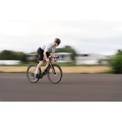 isaac-meson-ruby-red-duraace-di2-xl-6-9