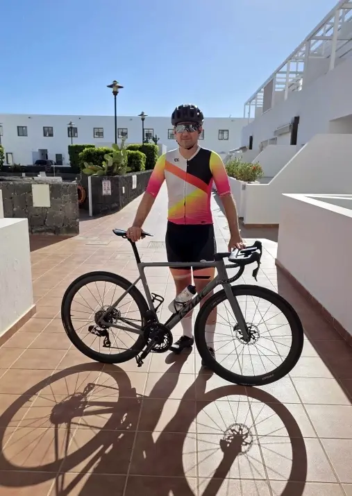 Karol Woltemar cyklo klub Trenujeme Bratislava tímové dresy