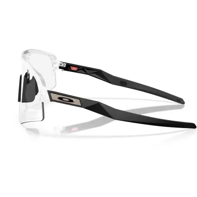 Oakley-Oo9465-3939-Sutro-Lite-Sweep-Matte-Clear-Photochromic-07-2024455