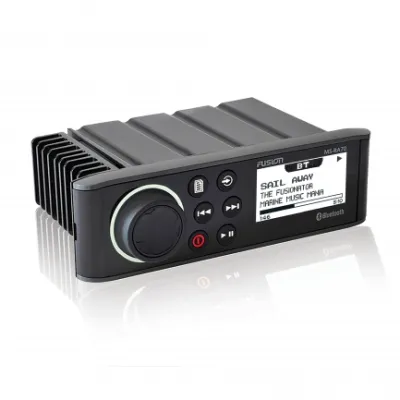 FUSION 70 námorné rádio s Bluetooth 