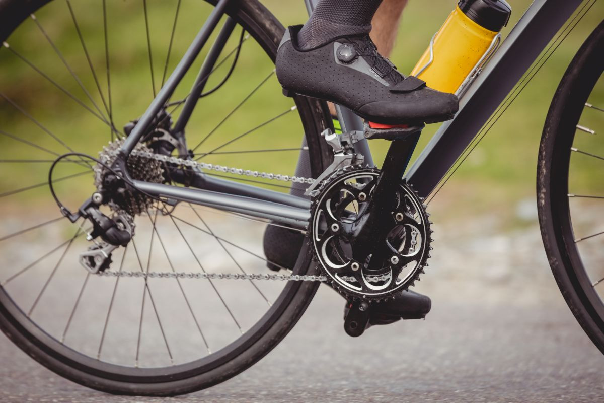 Ilustračný obrázok prevodníku bicykla, kam sa umiestňuje wattmeter na prevodník