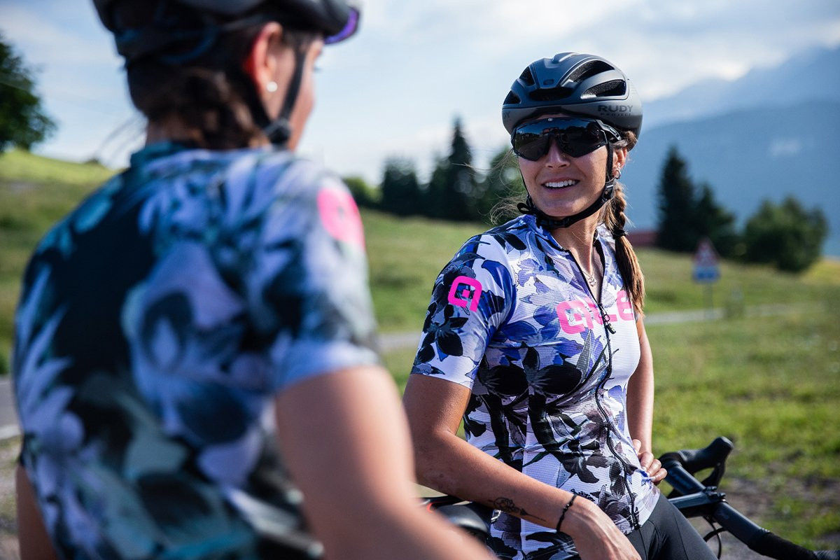 Alé cyklistický dres SOLID BOUQUET LADY Alé Cycling cyklistický dres SOLID BOUQUET LADY biely