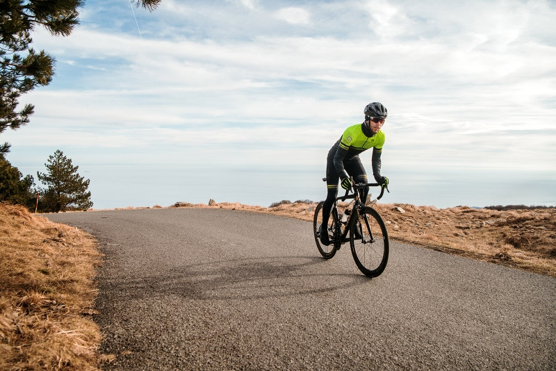 Priedušné cyklo dresy ALÉ Cycling Ľahké a priedušné cyklo dresy ALÉ Graphics PRR